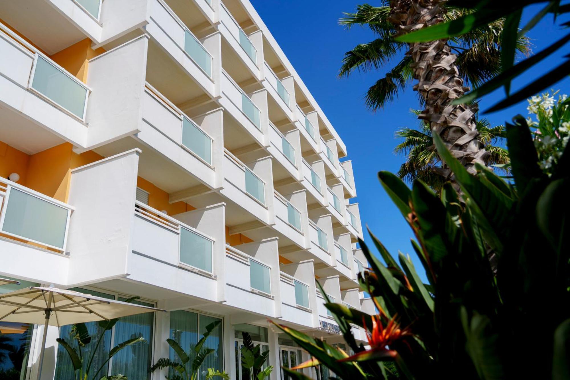 Hotel Belvedere Мартинсикуро Екстериор снимка