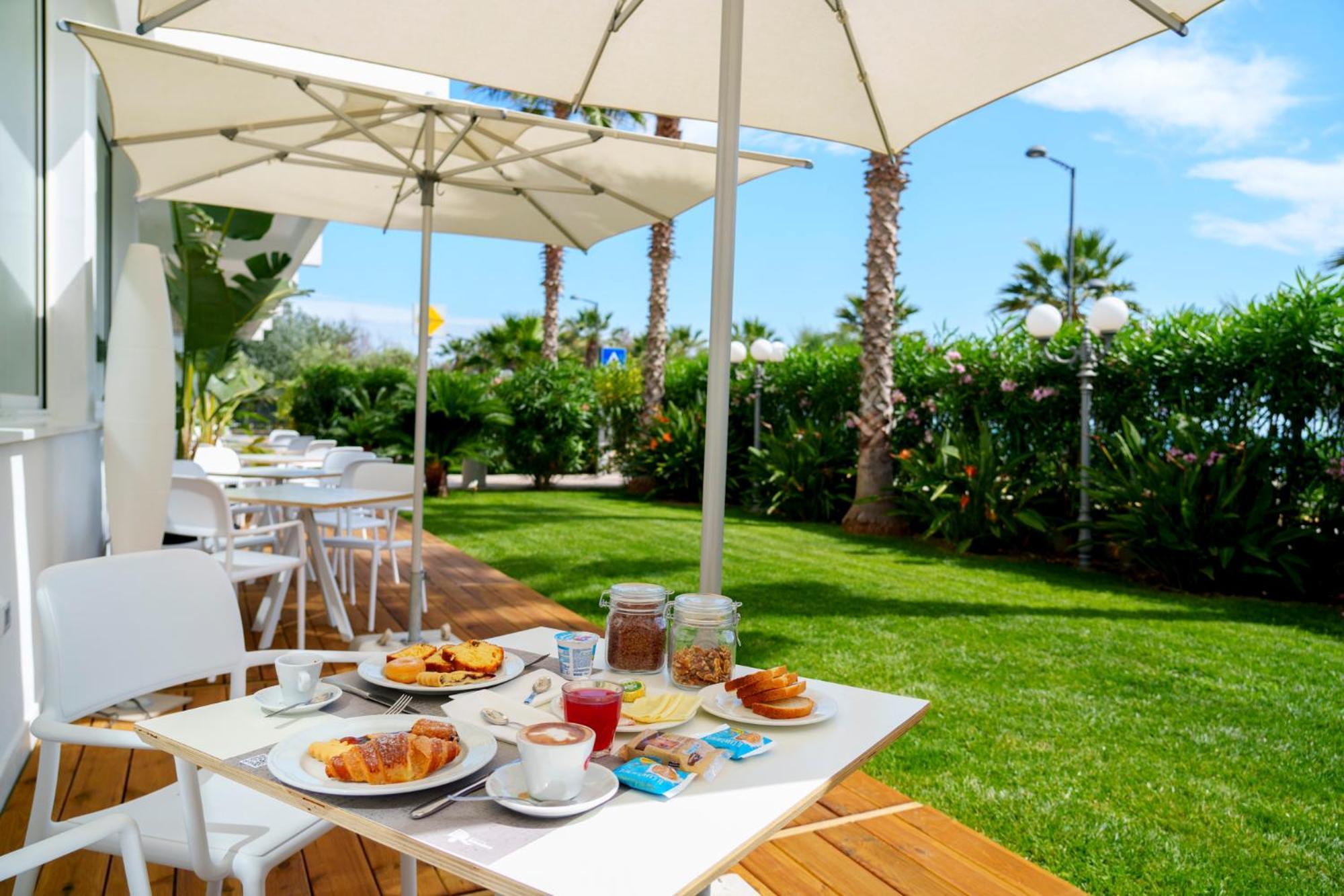 Hotel Belvedere Мартинсикуро Екстериор снимка