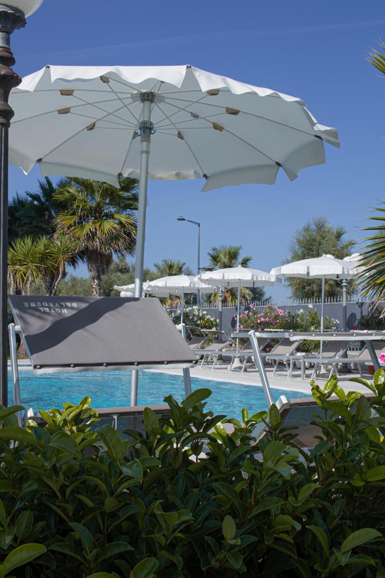 Hotel Belvedere Мартинсикуро Екстериор снимка