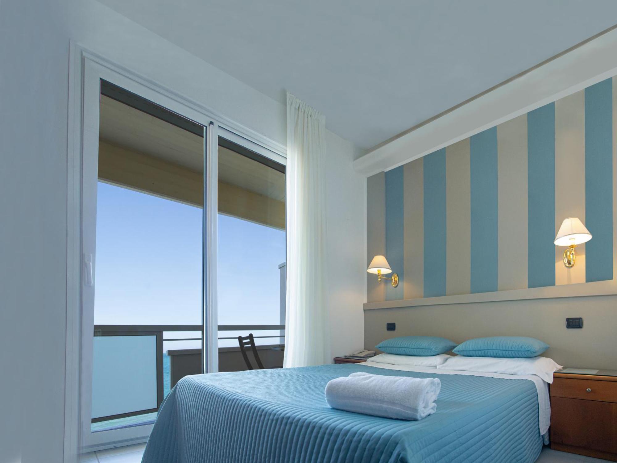 Hotel Belvedere Мартинсикуро Екстериор снимка